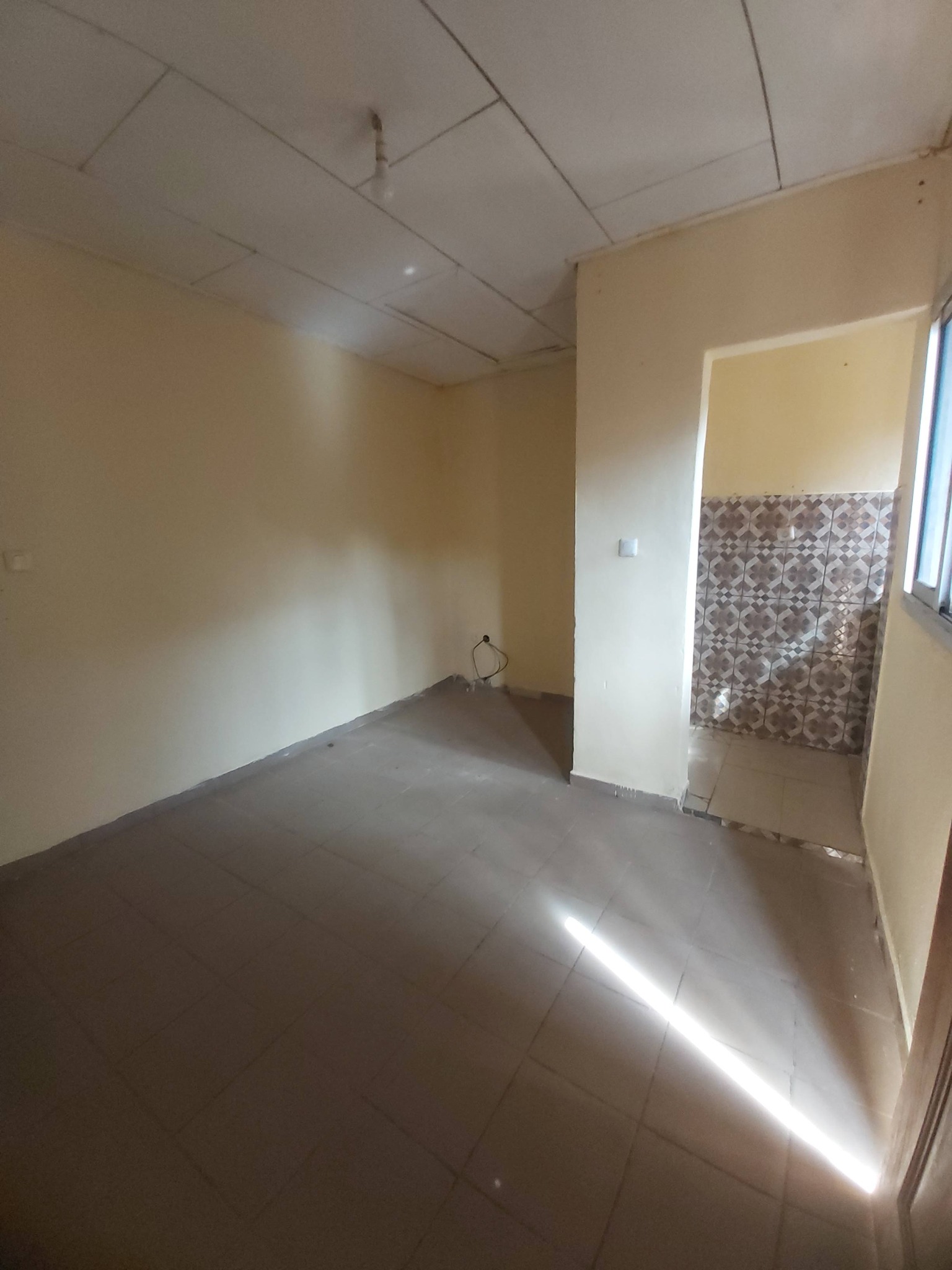 Studio moderne à Biyemassi