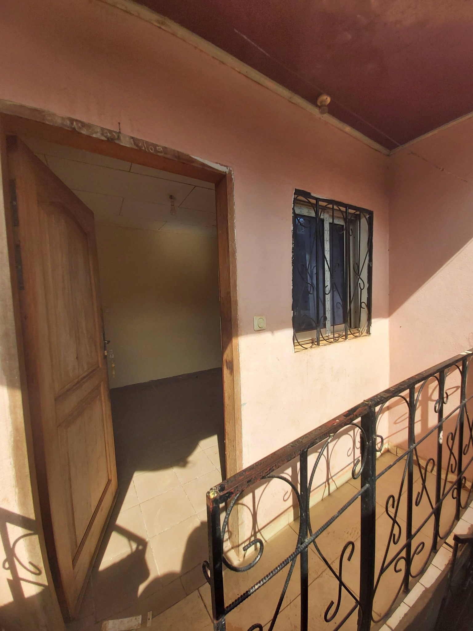 Studio moderne à Biyemassi — photo 6