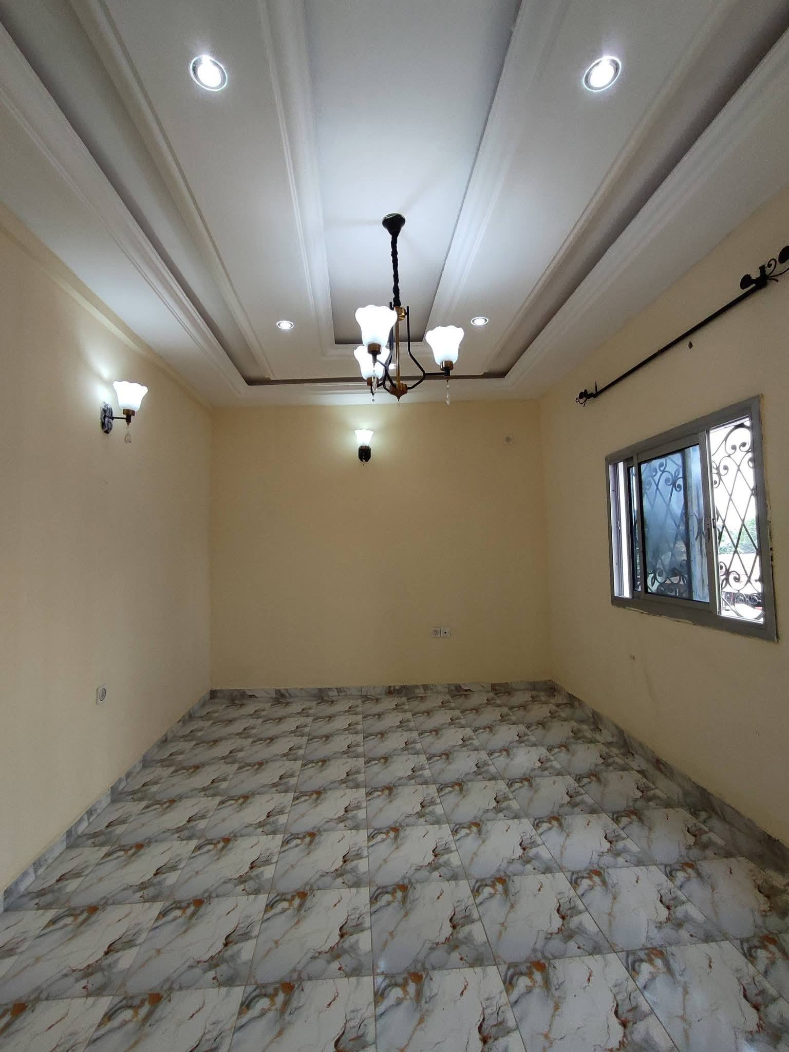Studio moderne nouvellement construite — photo 3