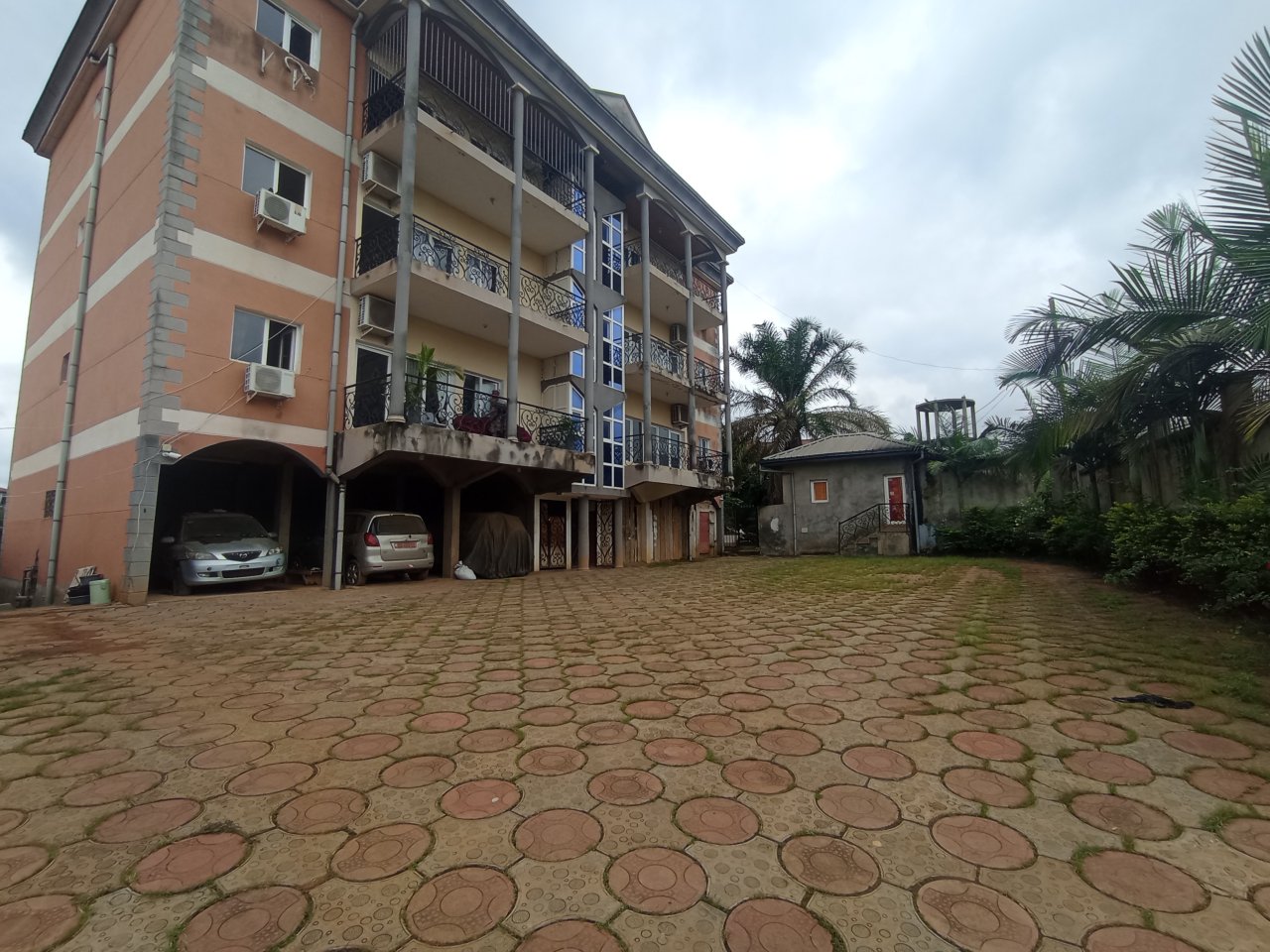 Appartement à louer Odza