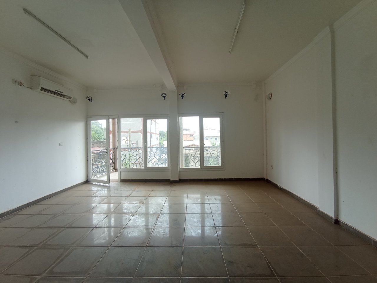 Appartement à louer Odza — photo 2