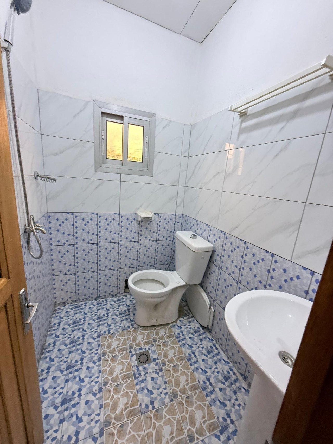 APPARTEMENT MODERNE — photo 6