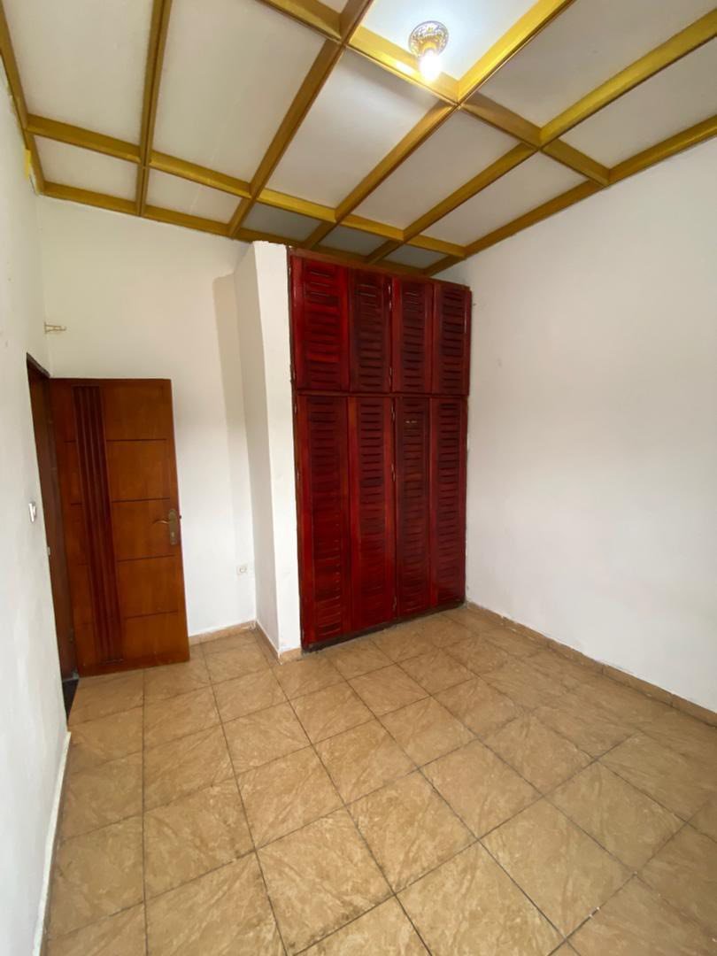 STUDIO  à louer — photo 4