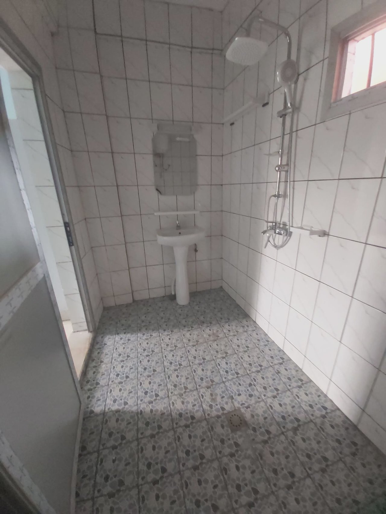 Appartement moderne nouvellement construite — photo 7