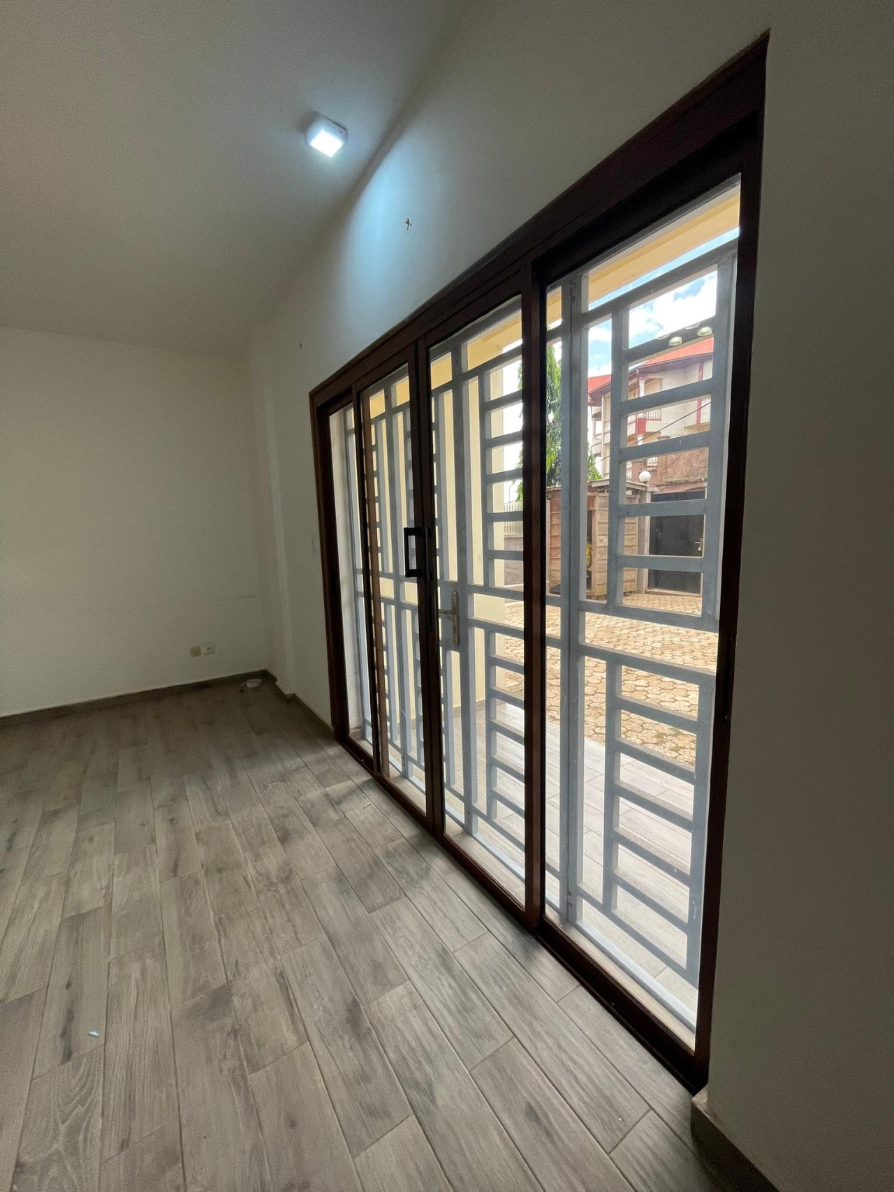 APPARTEMENT HAUT STANDING STYLE EUROPÉEN — photo 3
