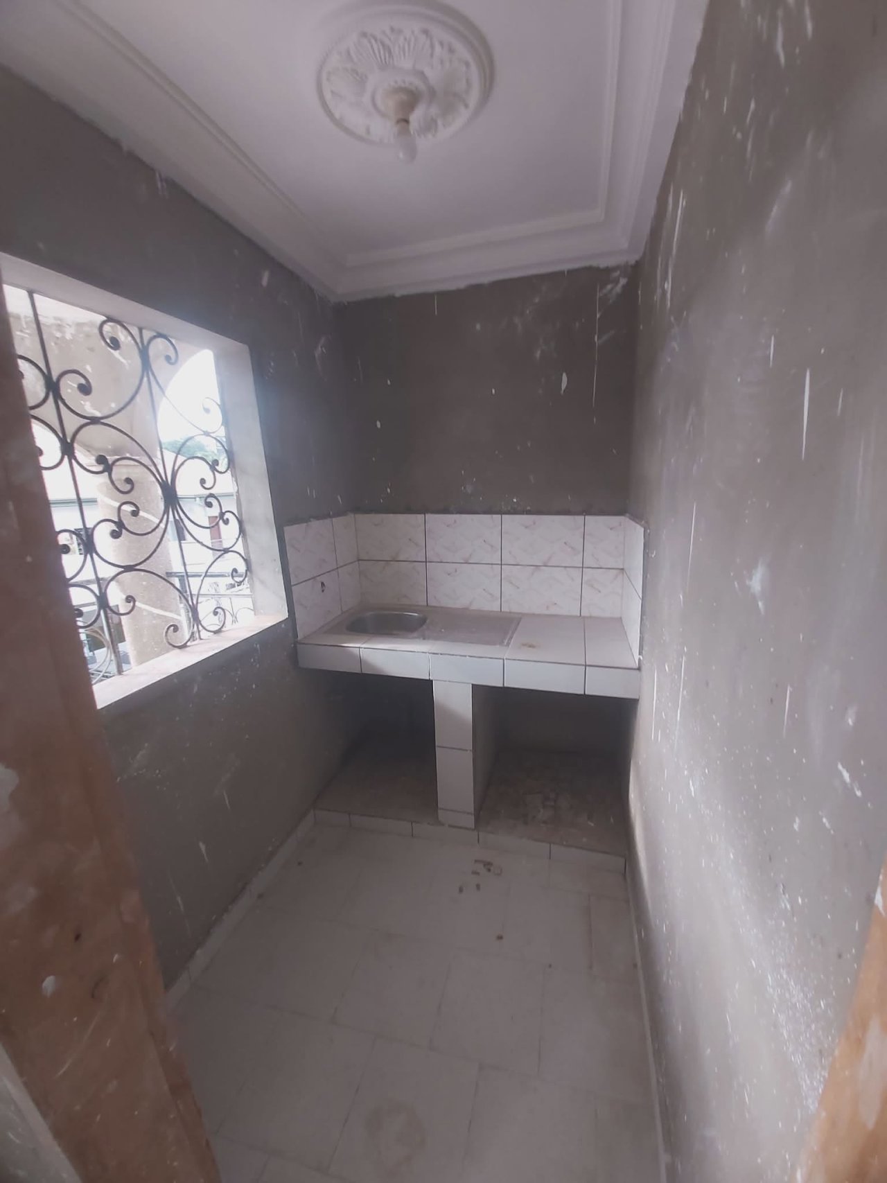 Studios modernes nouvellement construite — photo 3