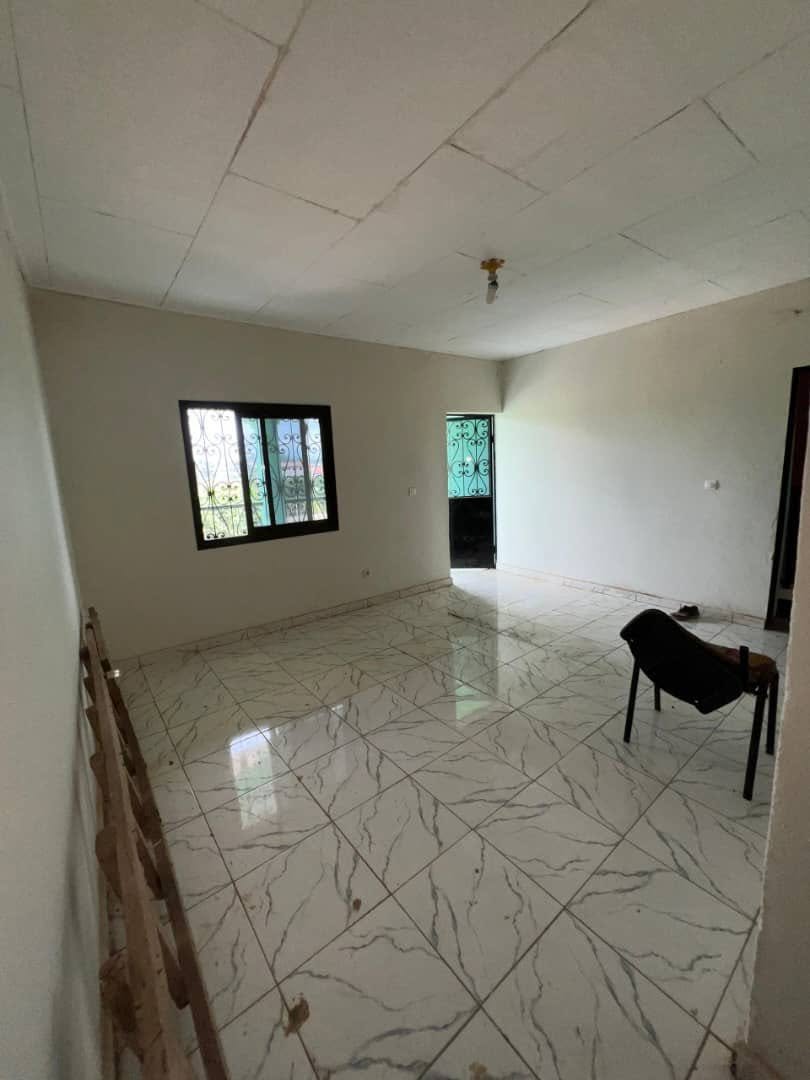 APPARTEMENT À 85milles — photo 3