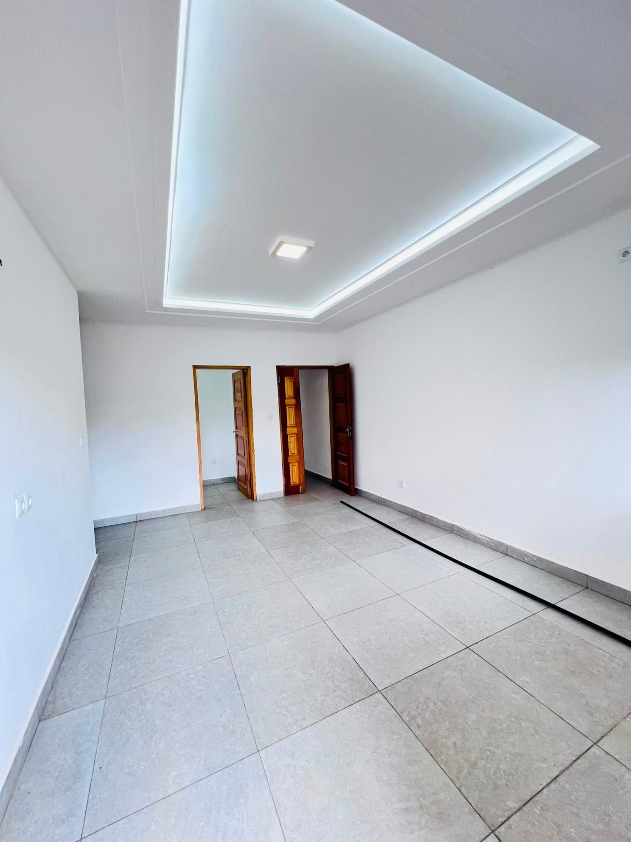 STUDIO BON STANDING , PLUSIEURS STUDIOS DISPONIBLES — photo 2