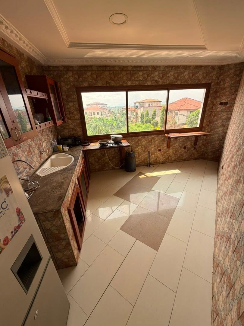 APPARTEMENT HAUT STANDING AVEC PISCINE 170.000FCFA — photo 3