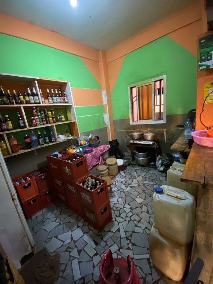 FOND DE COMMERCE ET EMPLACEMENT EN VENTE 2millions 500milles — photo 2