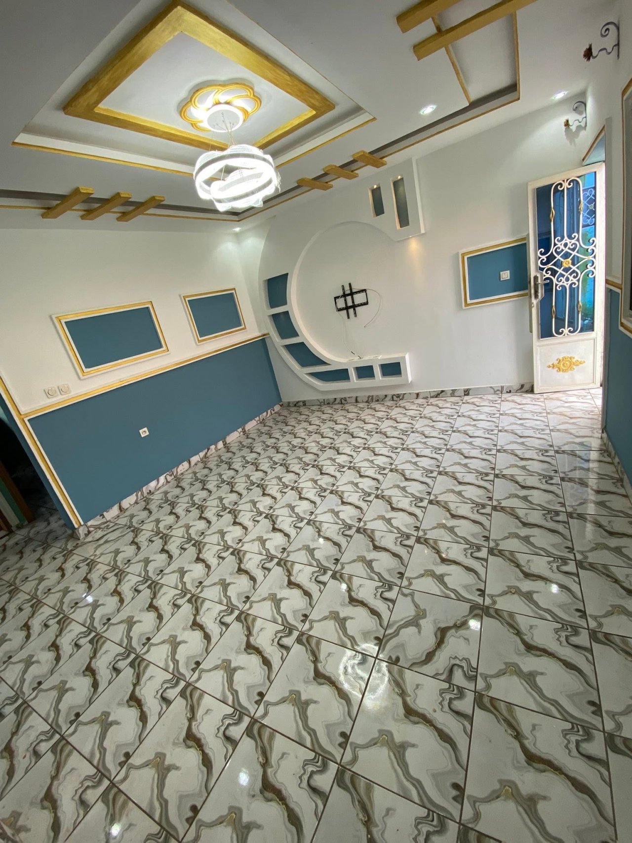 APPARTEMENT À 80milles — photo 2