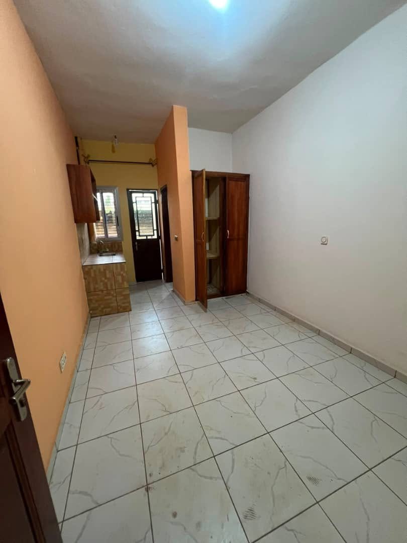 QUELQUES CHAMBRES DISPONIBLE À 35milles — photo 2