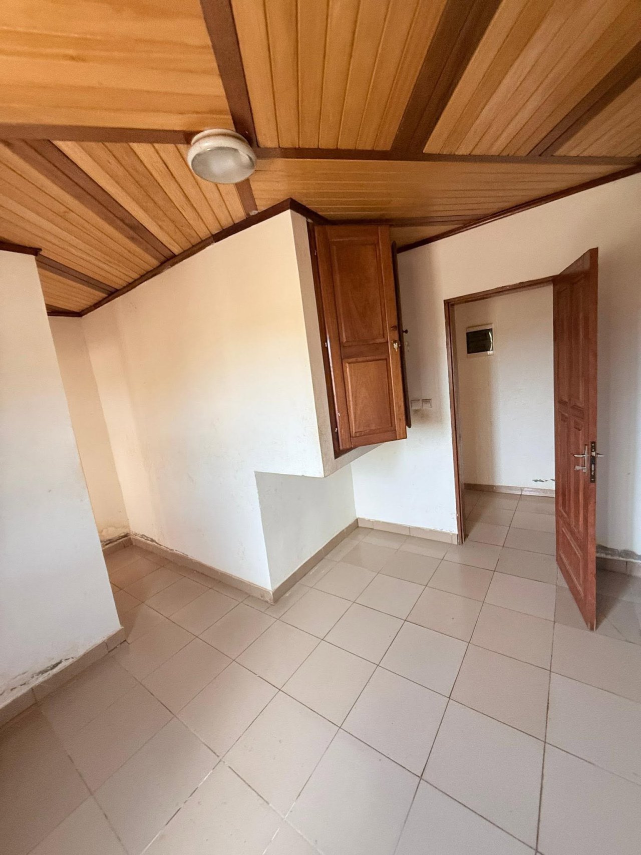APPARTEMENT BON STANDING À LOUER — photo 4