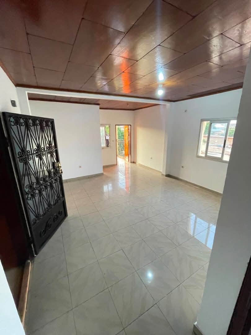 APPARTEMENT À 150milles — photo 2