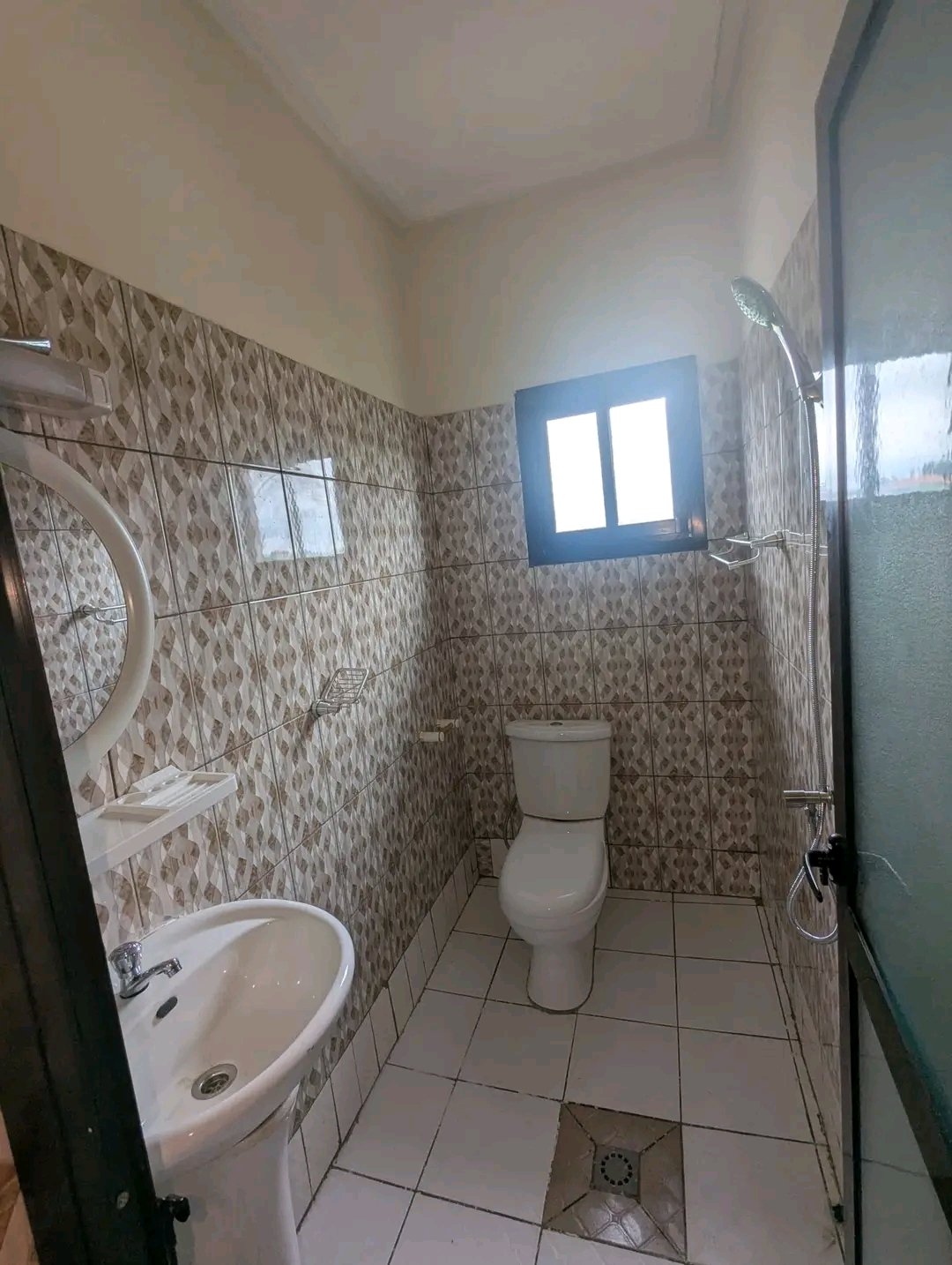 Appartement haut standing à japoma — photo 6