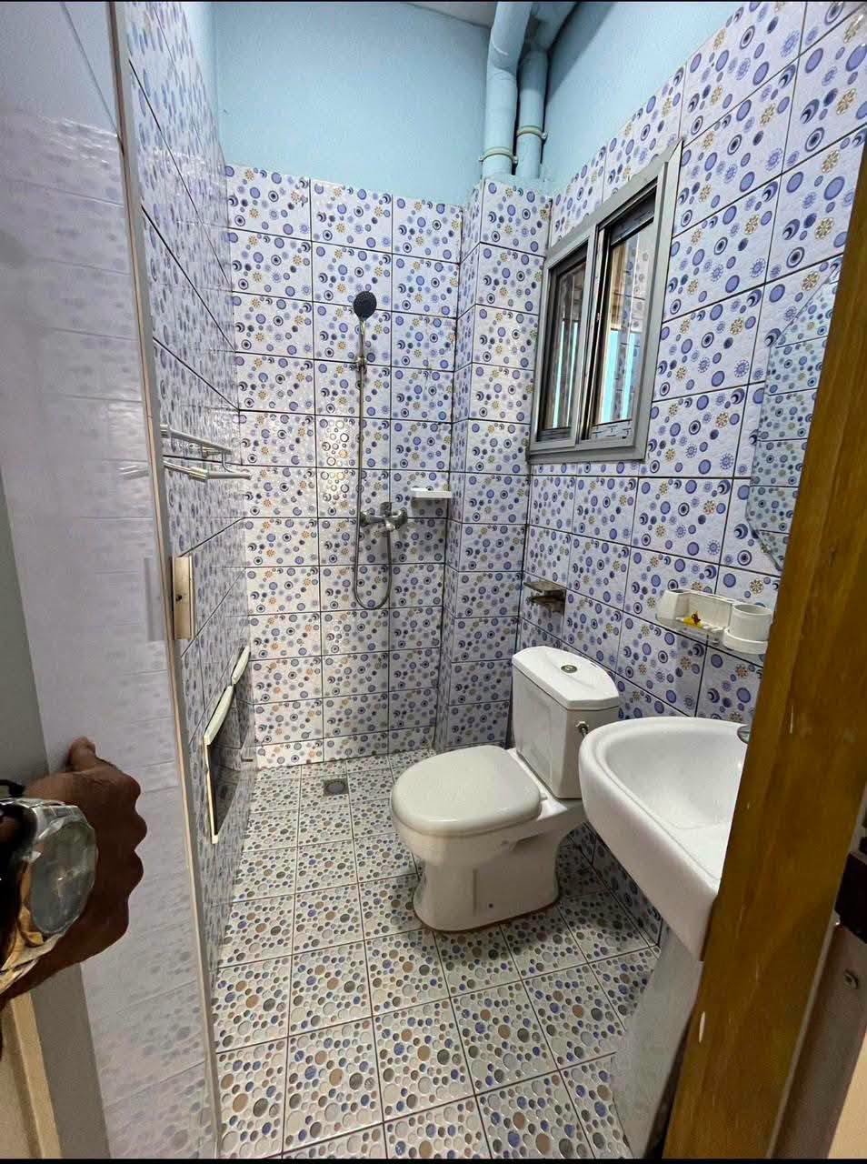 APPARTEMENT MODERNE — photo 8