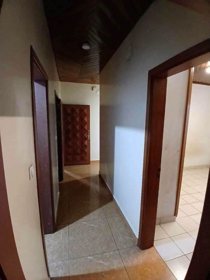 Appartement moderne à louer situé à Nsimeyong — photo 3