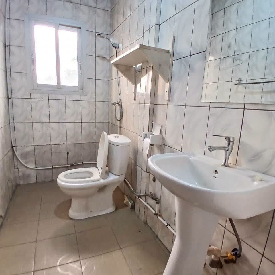 Duplex à louer situé à Biyem assi Tam-tam — photo 2