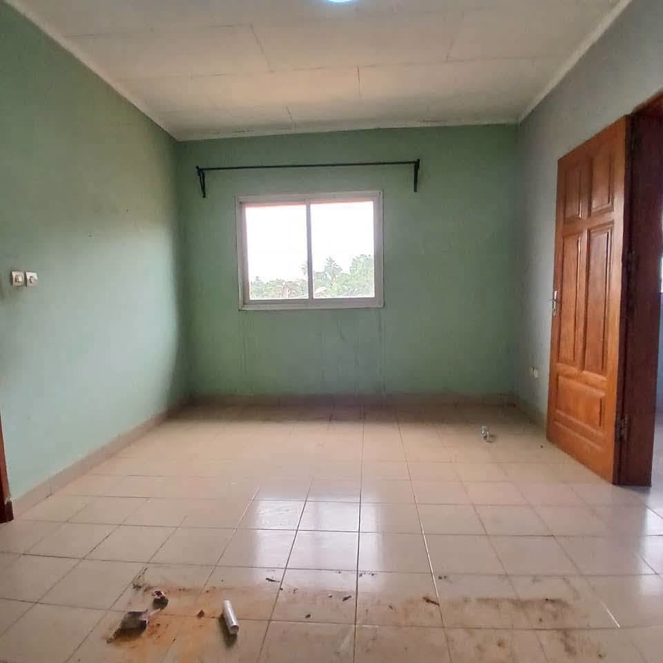 Duplex à louer situé à Biyem assi Tam-tam — photo 5