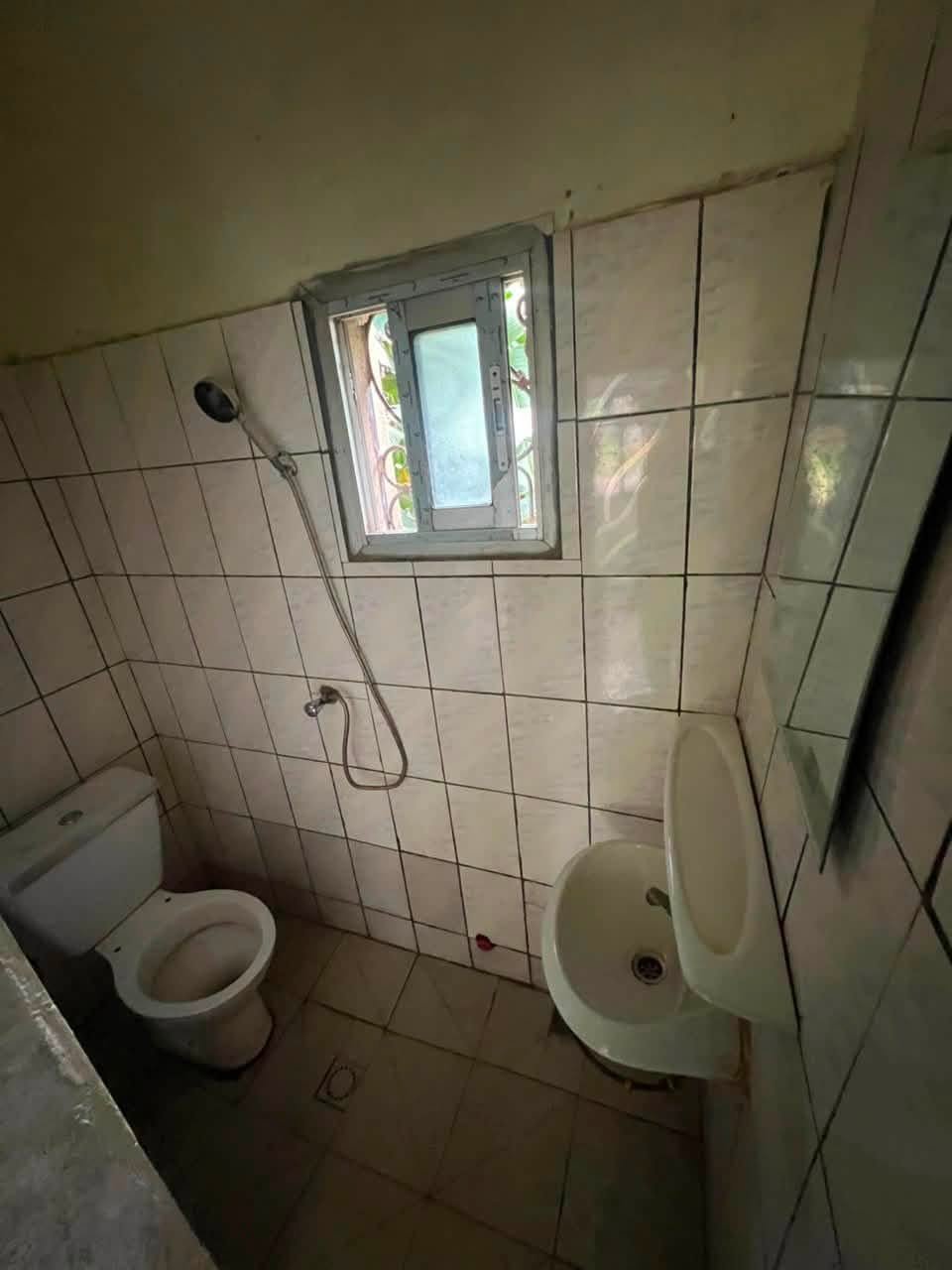 YAOUNDÉ – NGOUSSO  CHAMBRE  MODERNE  À LOUER  3 PIÈCES — photo 3