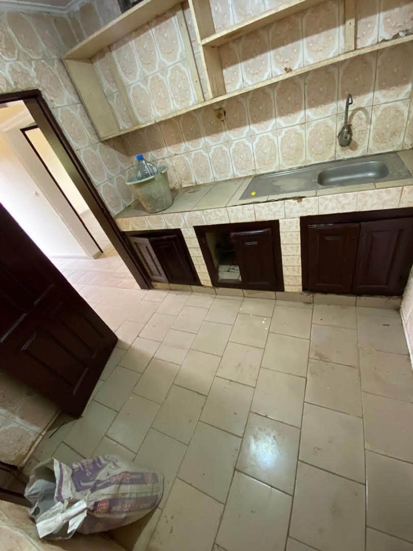 NGOUSSO BORDURE DE ROUTE APPARTEMENT À 110milles — photo 3