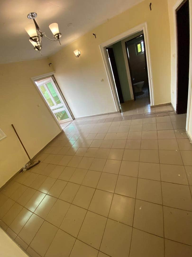 NGOUSSO BORDURE DE ROUTE APPARTEMENT À 110milles — photo 10