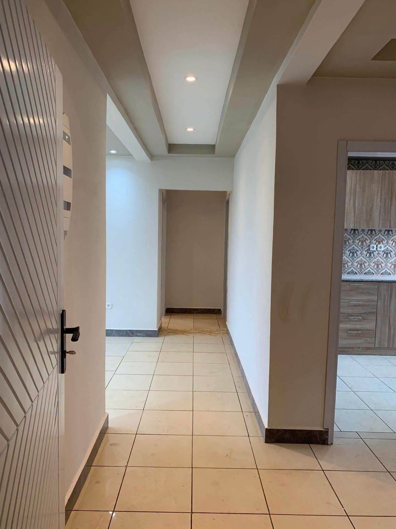 𝐀𝐏𝐏𝐀𝐑𝐓𝐄𝐌𝐄𝐍𝐓 𝐀 𝐋𝐎𝐔𝐄𝐑 — photo 3