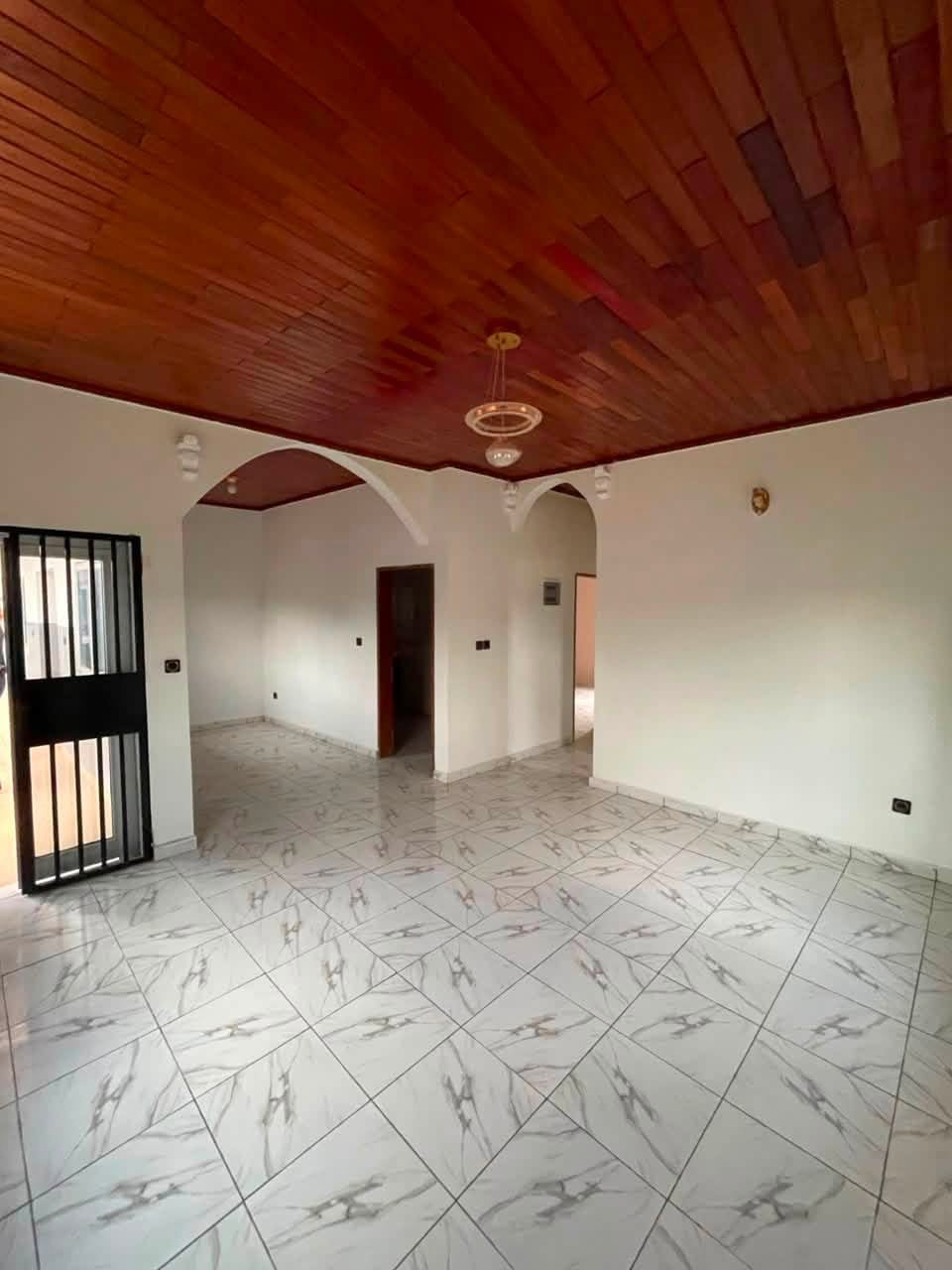 SÉRIE D’APPARTEMENTS — photo 1