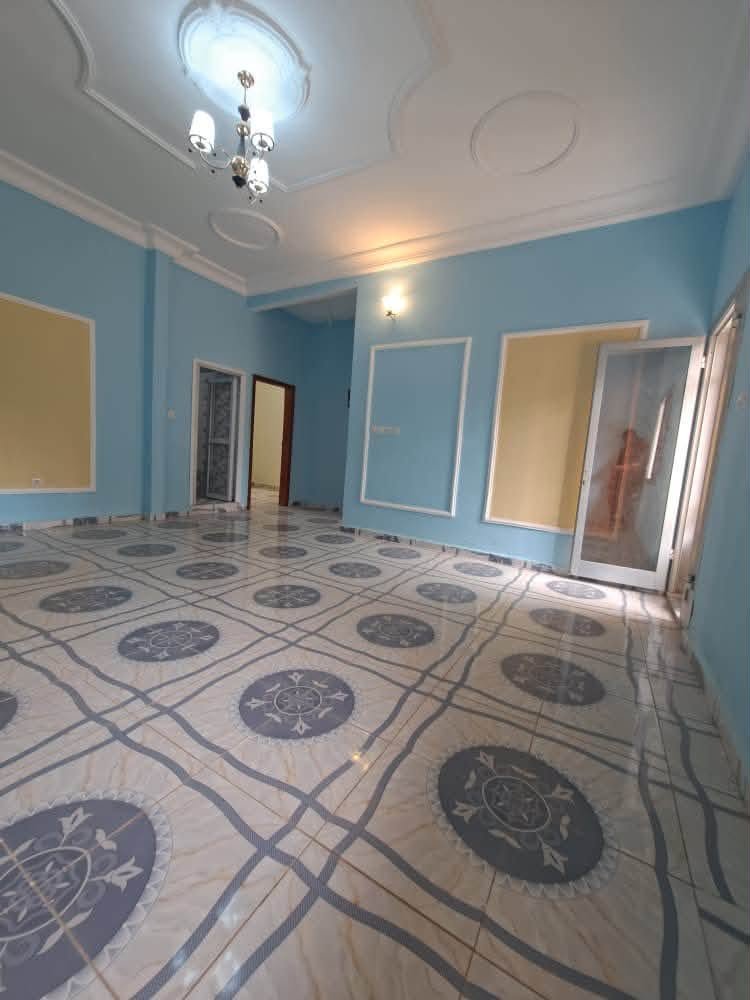 APPARTEMENT MODERNE — photo 2