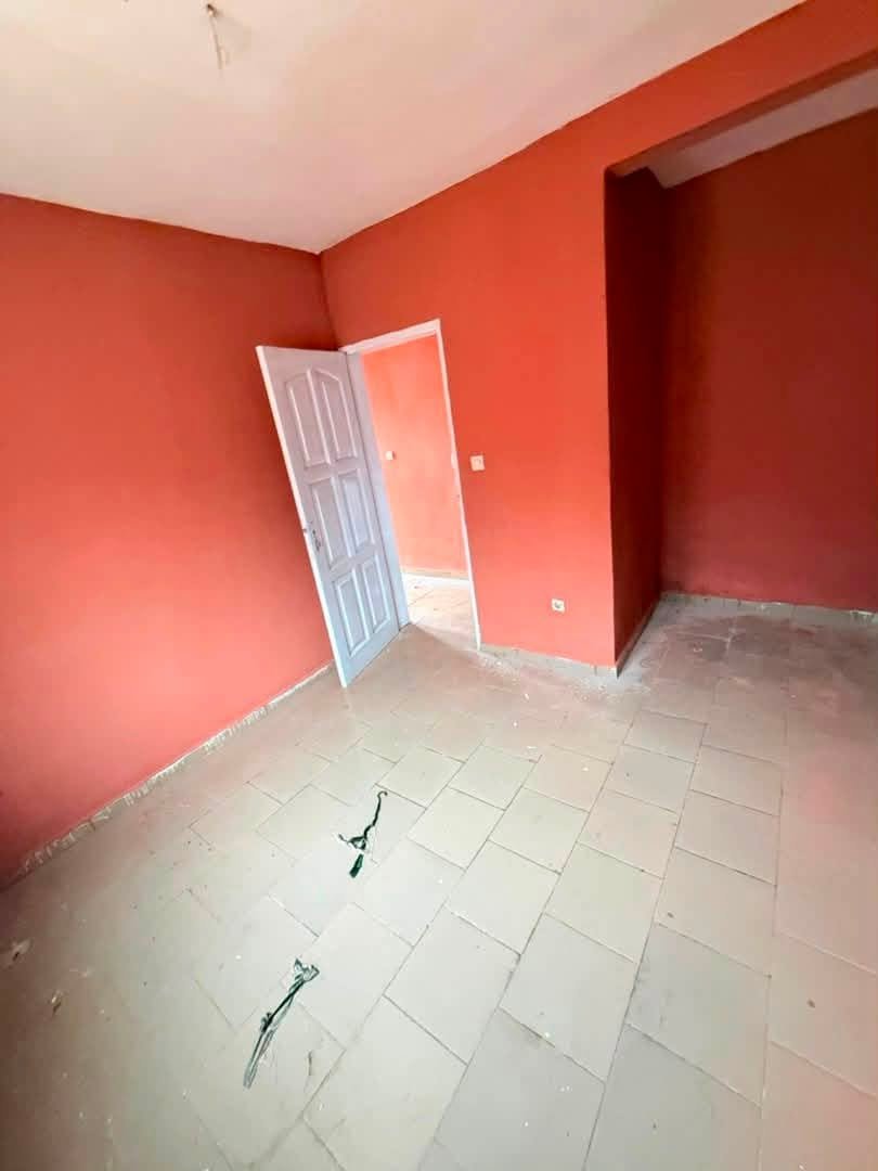 STUDIO MODERNE À LOUER — photo 3