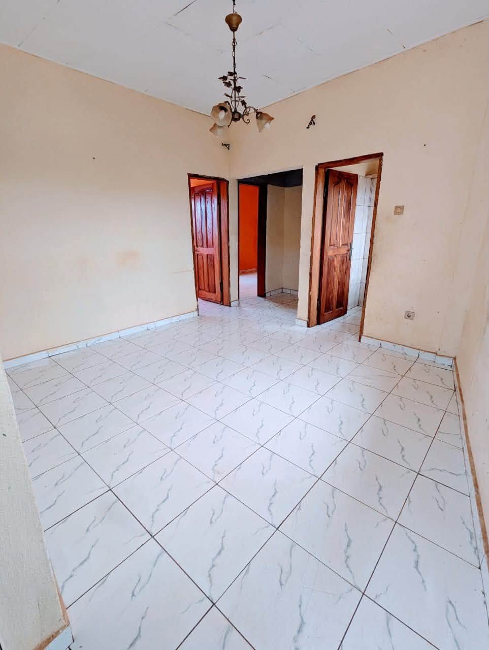 APPARTEMENT VIP À 60milles — photo 1