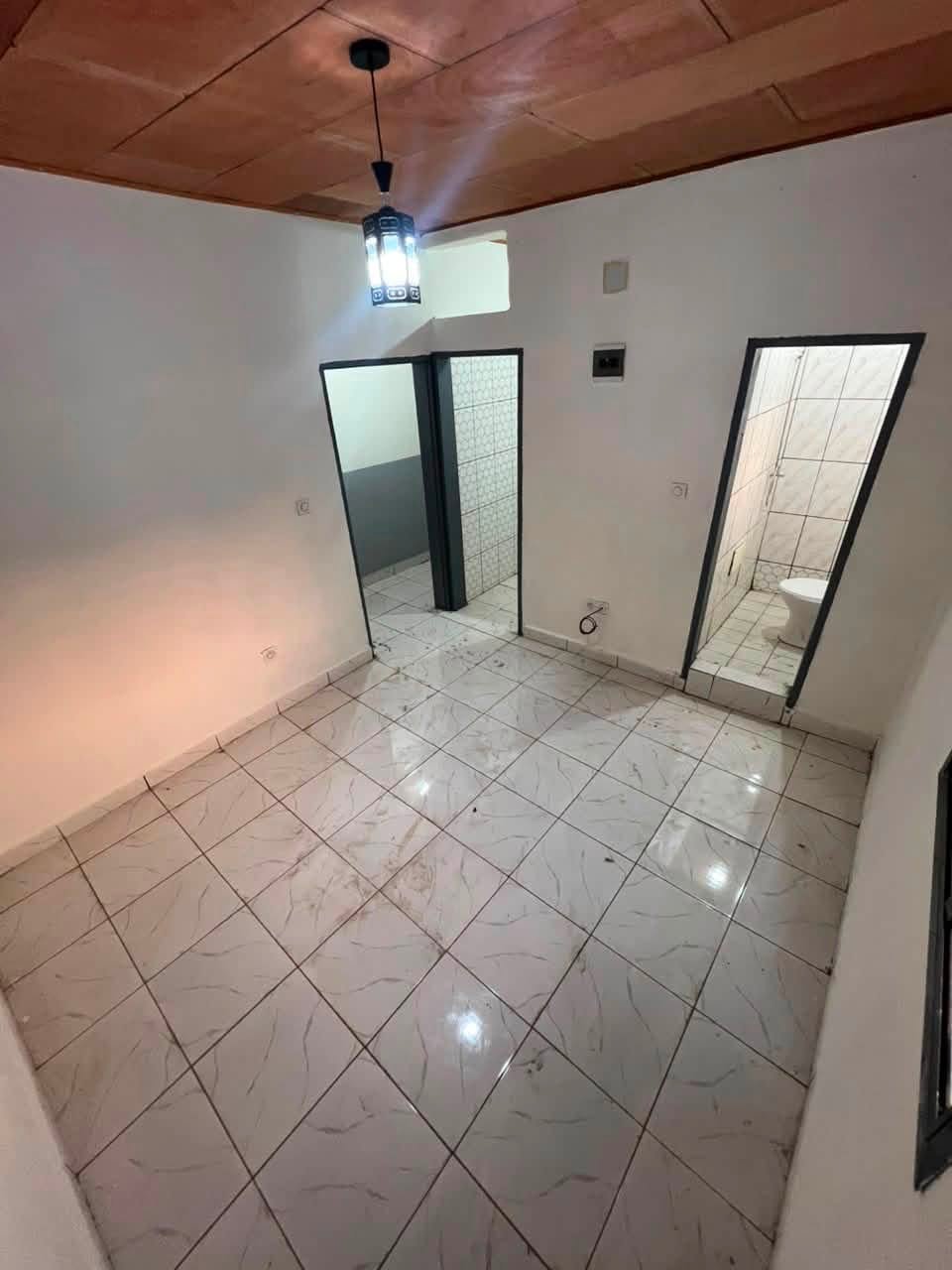 CHAMBRES DISPONIBLE 35milles — photo 2