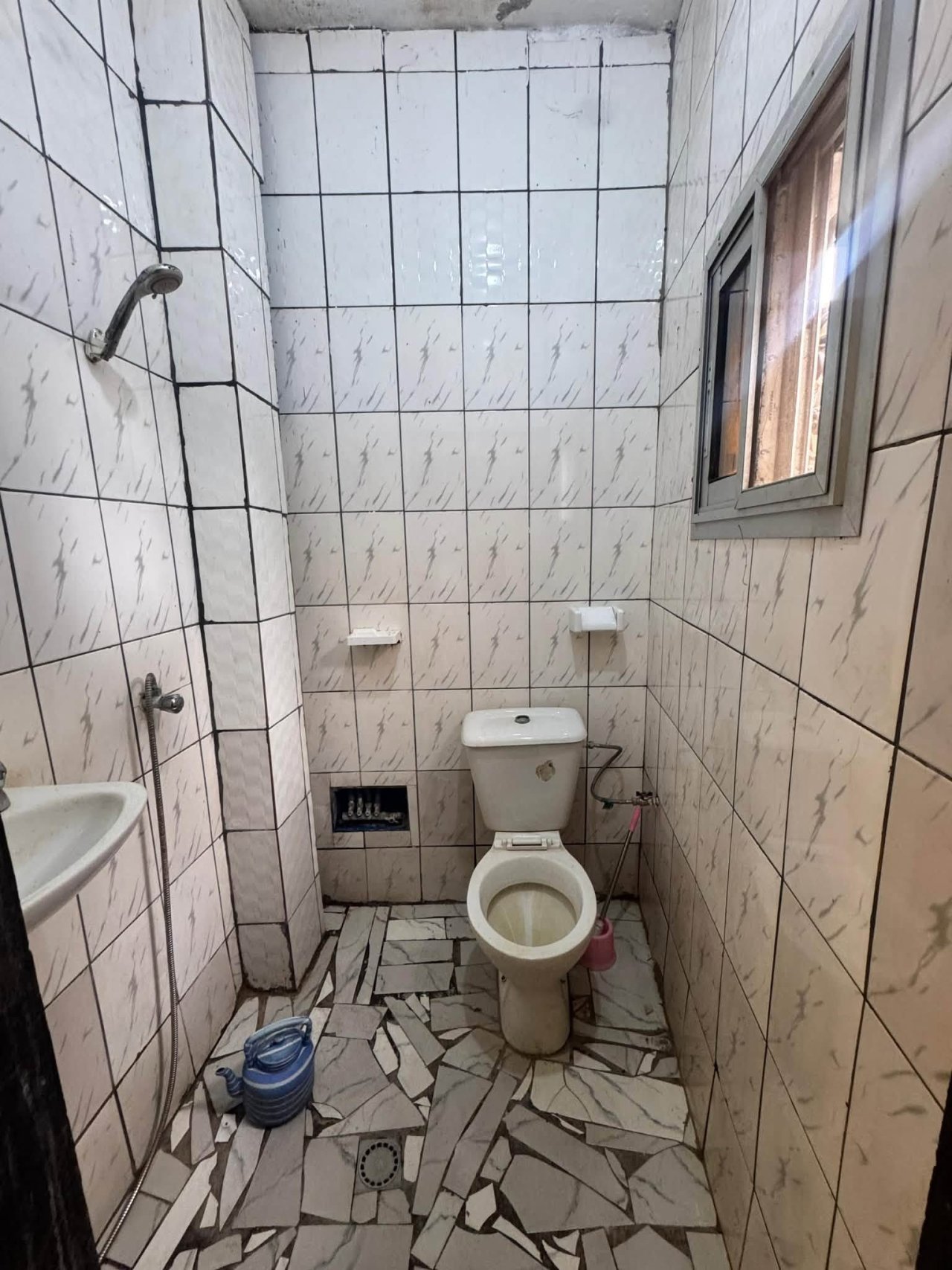 STUDIO MODERNE À LOUER — photo 4