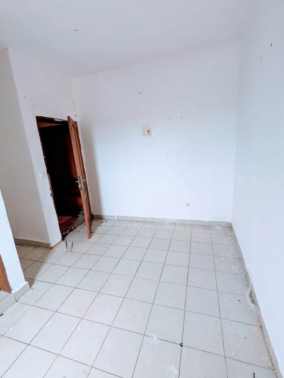 CHAMBRE À 25milles 7mois — photo 3