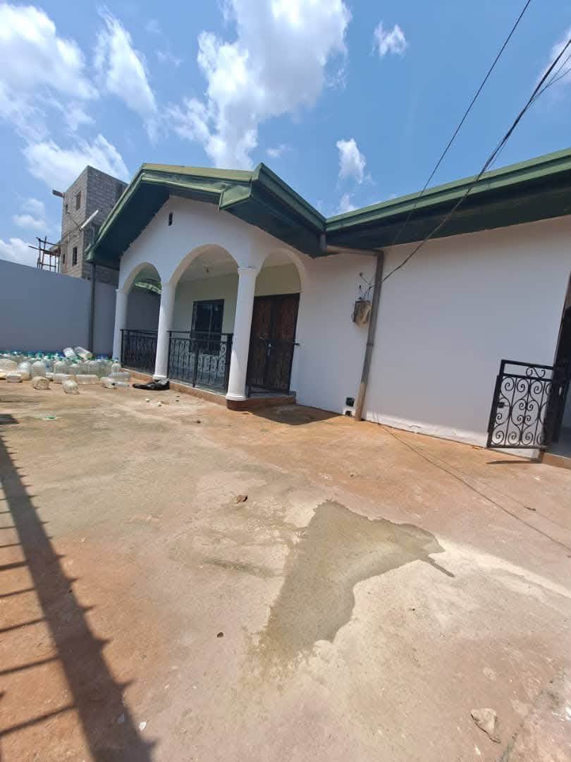 BELLE VILLA À LOUER — photo 1