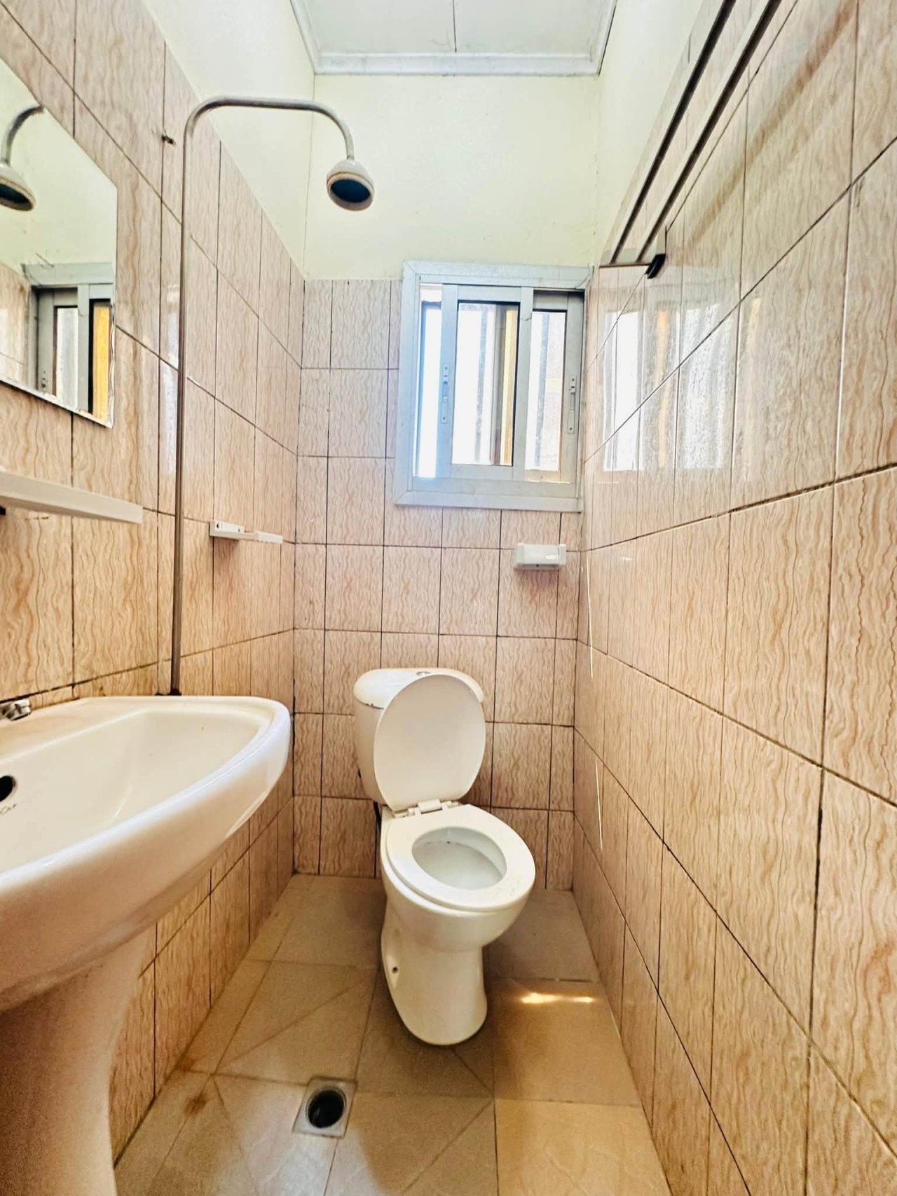 Appartement moderne à Efoulan — photo 5