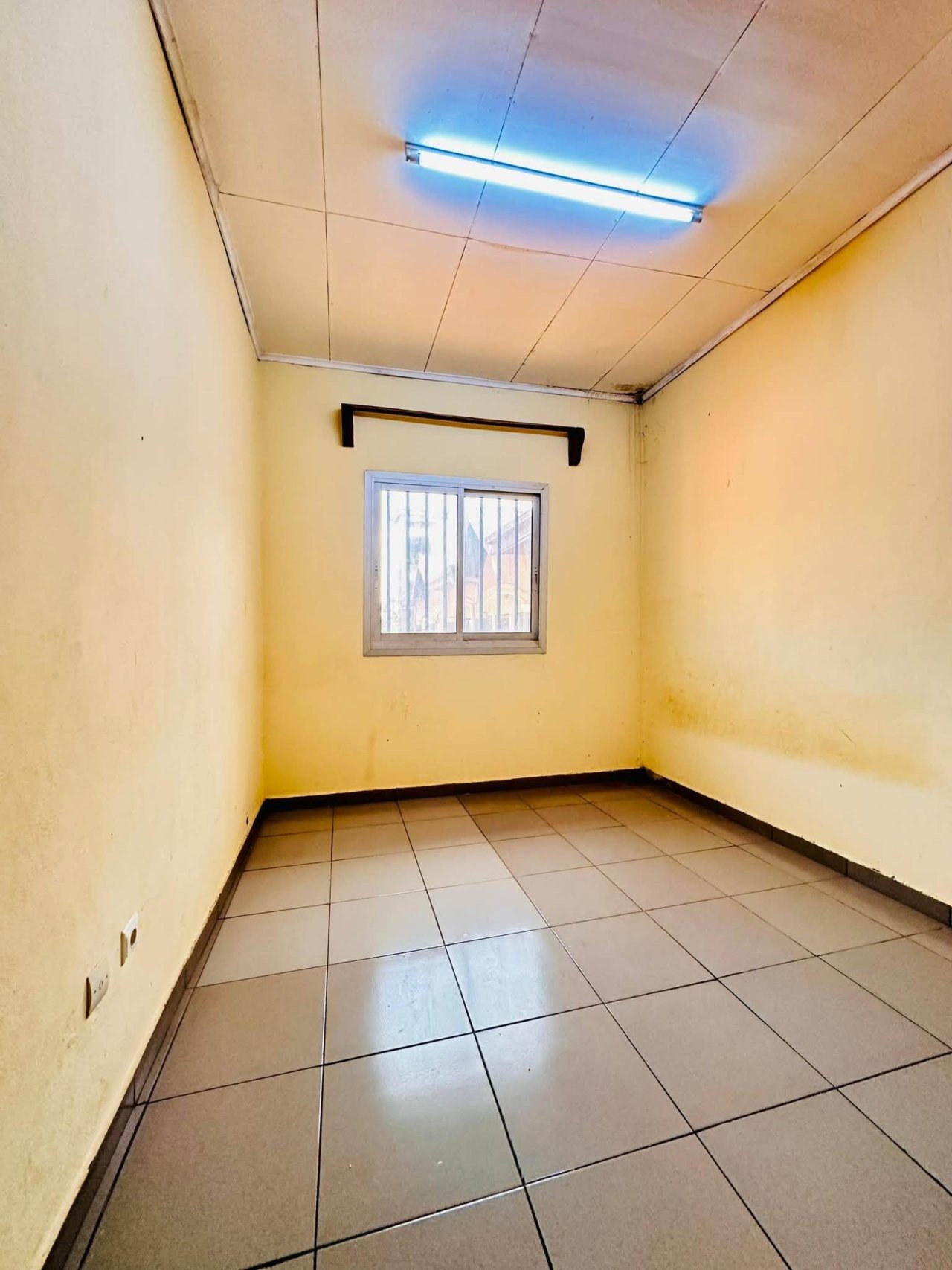 Appartement moderne à Efoulan — photo 10
