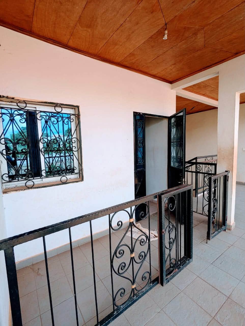 APPARTEMENT À 75milles — photo 1