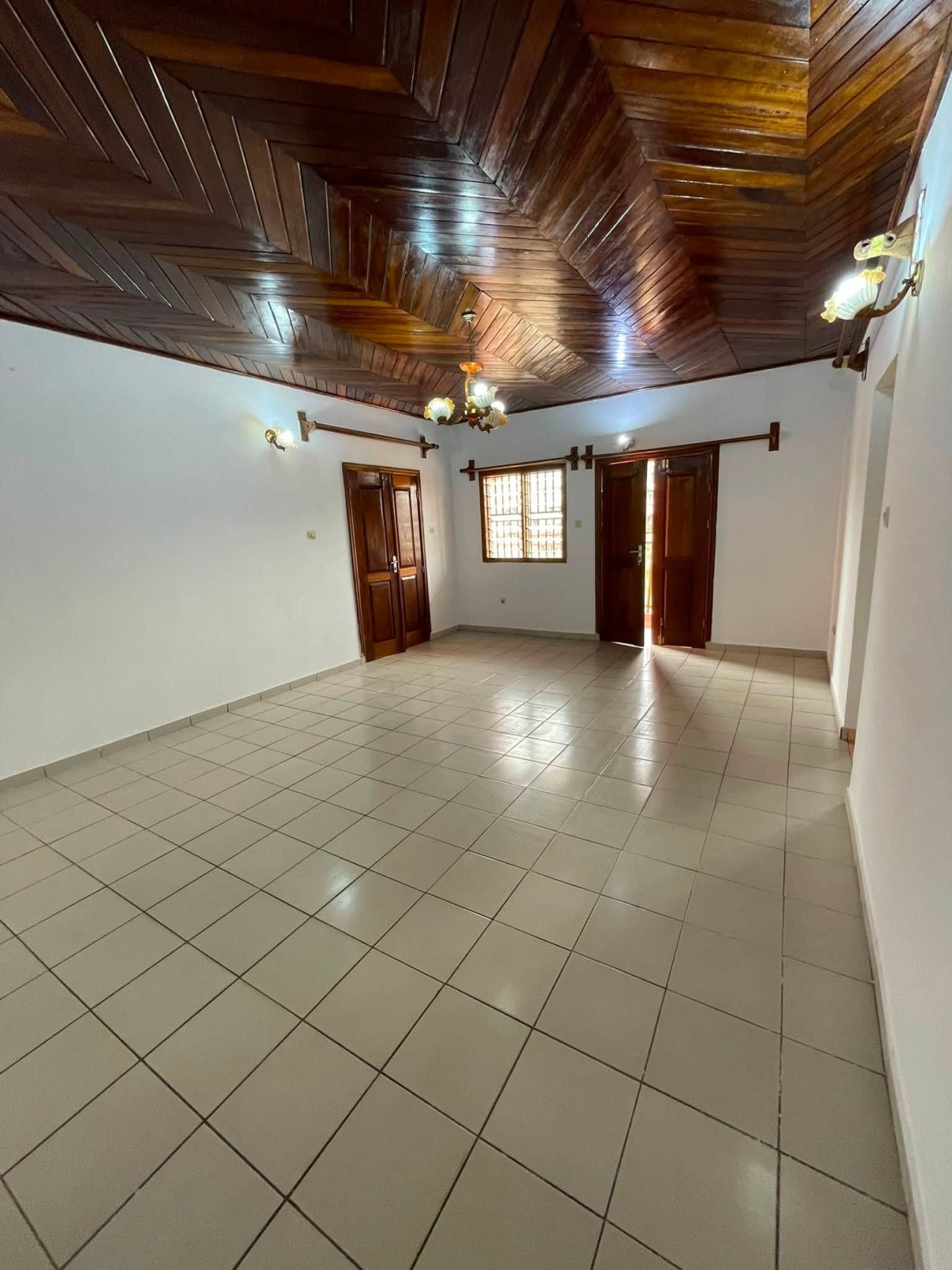 Appartement moderne à Biyemassi — photo 1