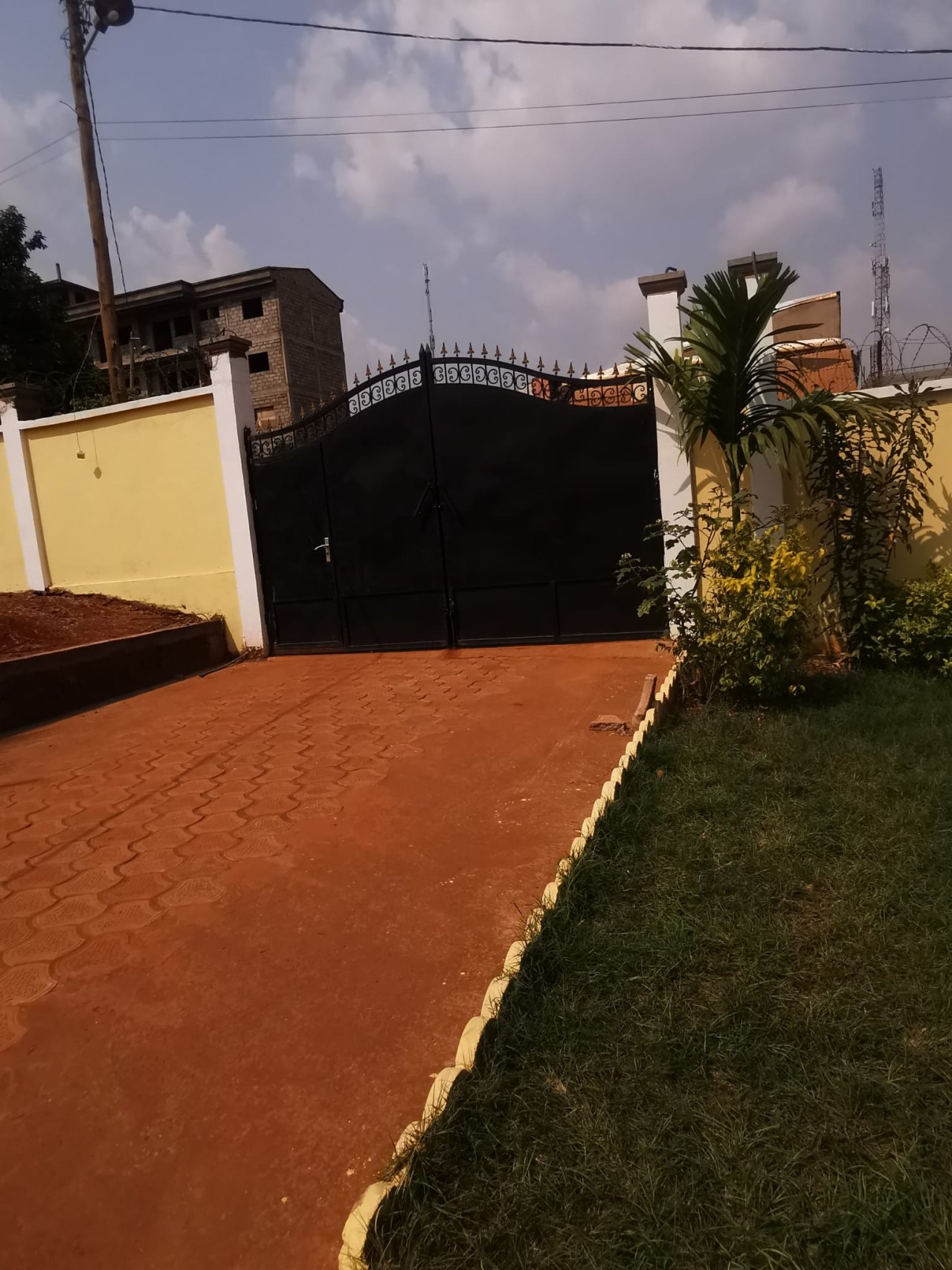 APPARTEMENT MEUBLÉ  – Confort, espace et cadre de vie agréable — photo 1