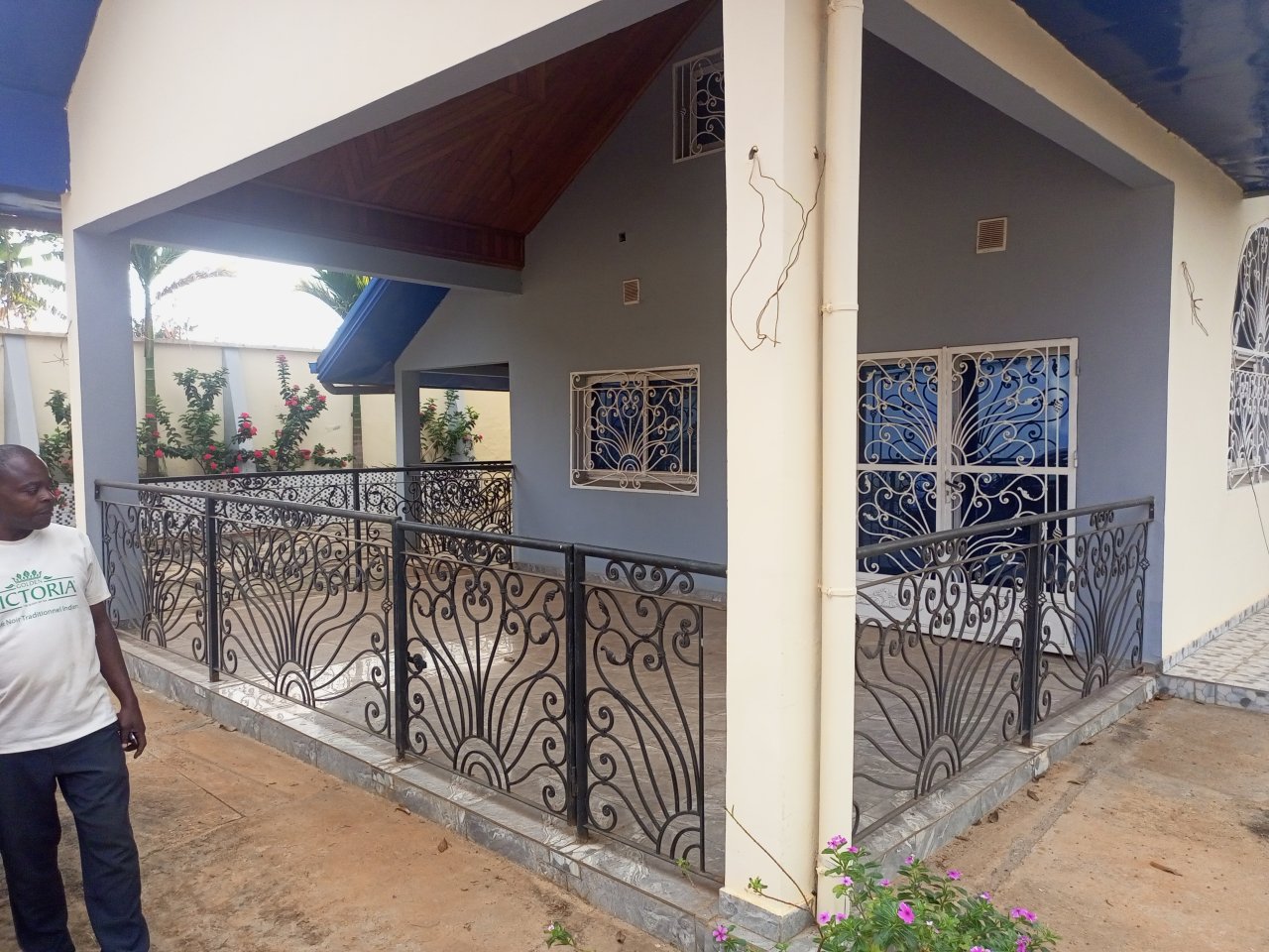 Triplex en Vente à Yaoundé - Carrefour Collège MONTI — photo 2
