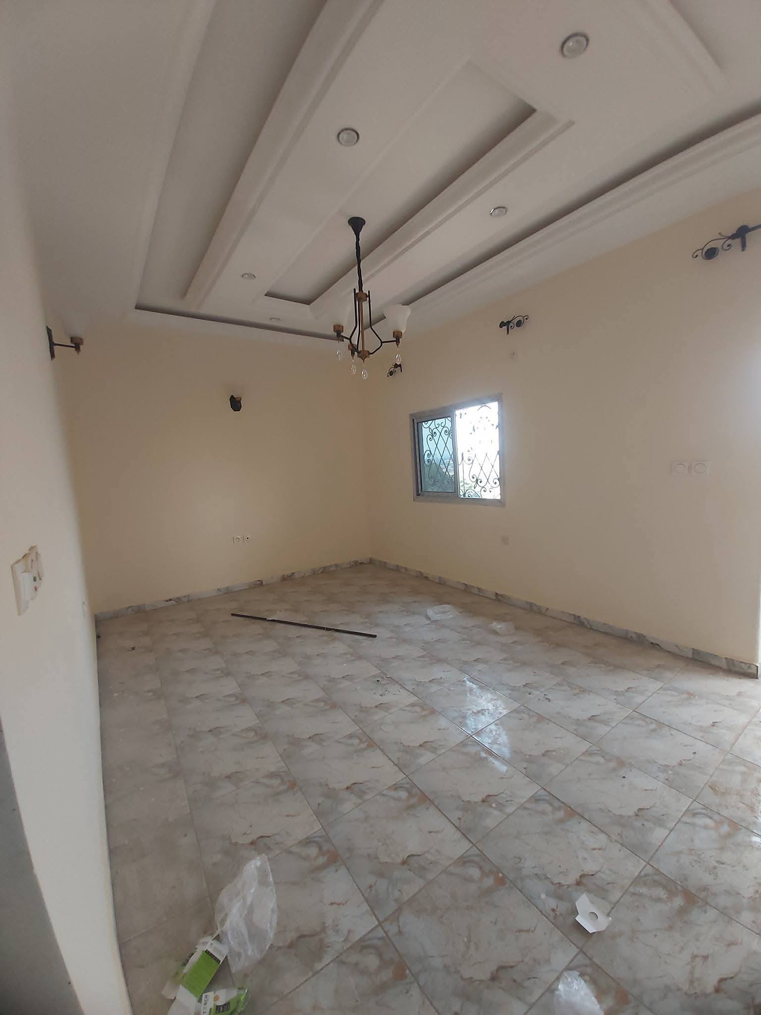 Studio moderne nouvellement construite — photo 9