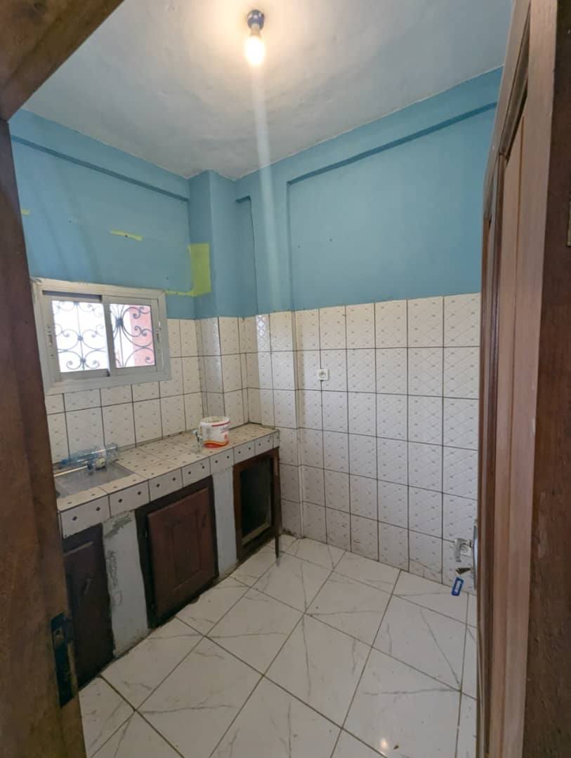 Studio moderne à louer à nsam escale