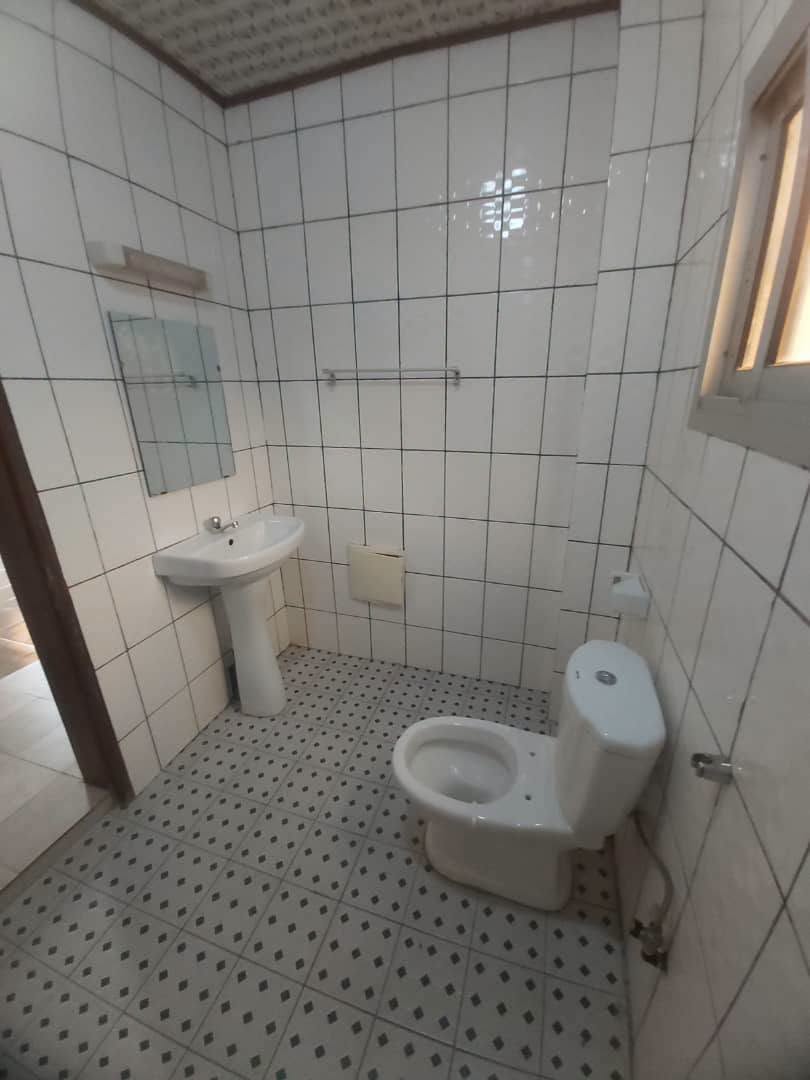 Appartement moderne à Biyemassi - Image 10